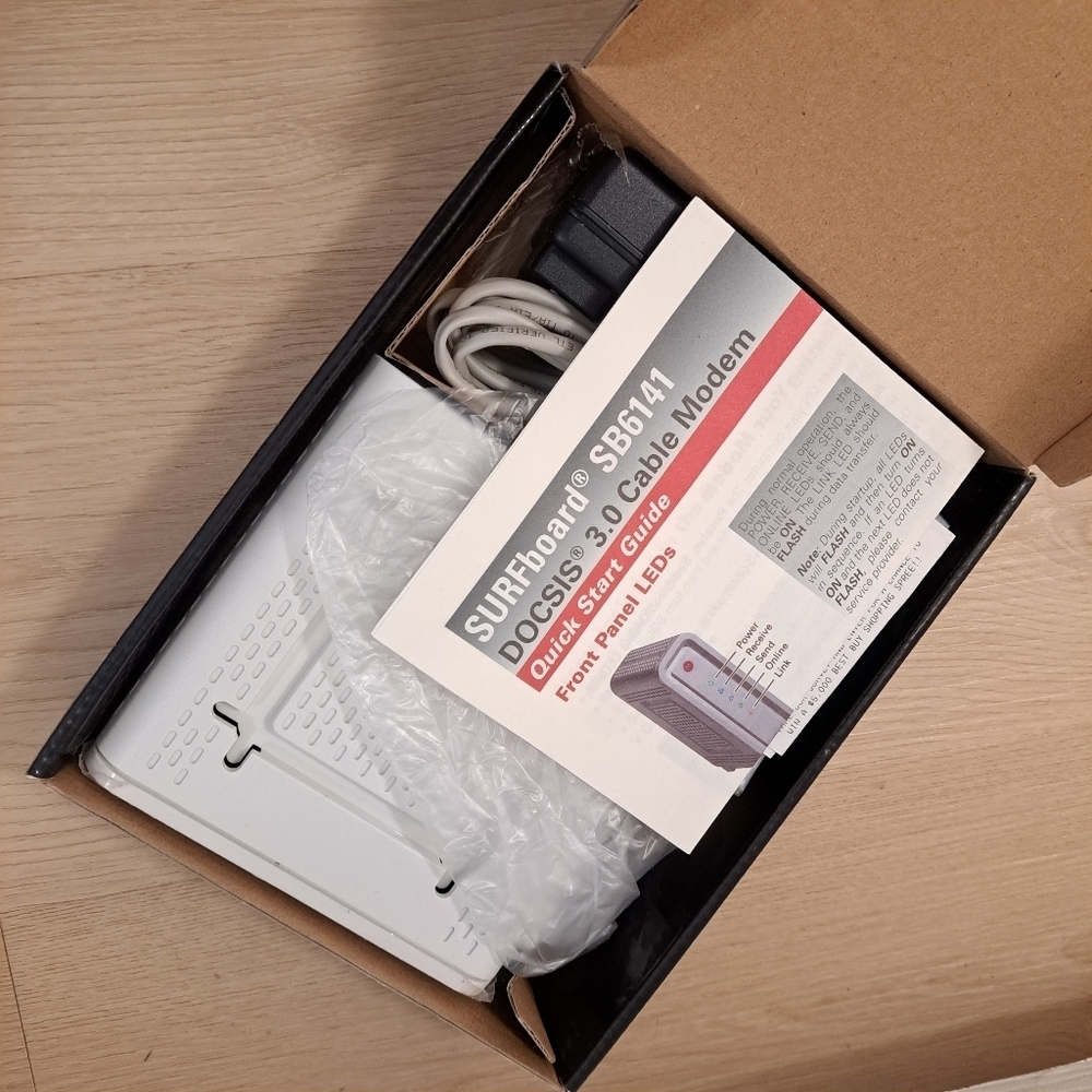NEW Motorola‎ SURFboard SB6141 DOCSIS 3.0 Extreme Speed Cable Modem - Picture 2 of 6